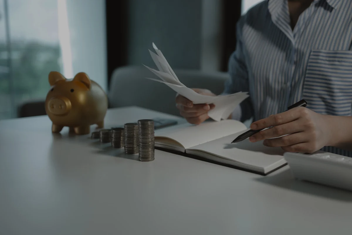 Apertura de cuentas bancarias y gestión financiera